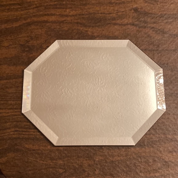 Octagon shaped Bevels Mirror to Display your Beautiful collectibles Bundle of 2 - Picture 4 of 10